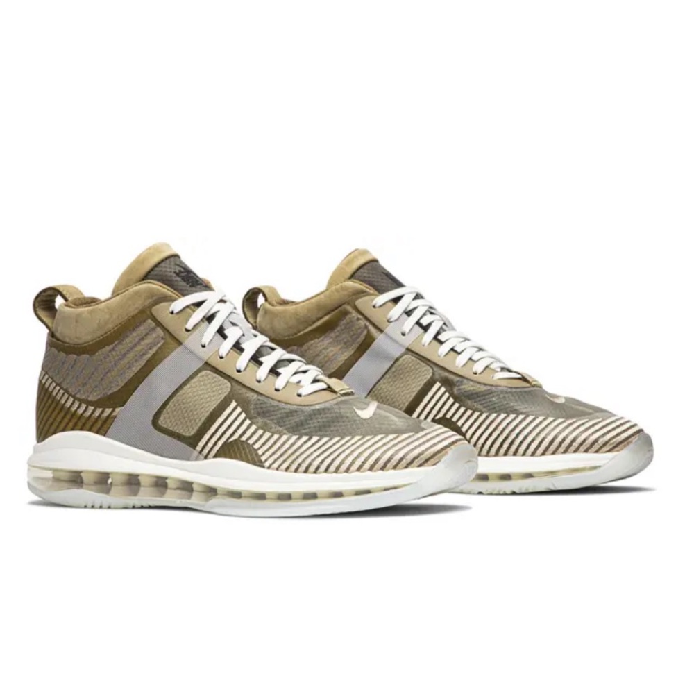 2019 John Elliott x LeBron Icon QS
'Parachute Beige'